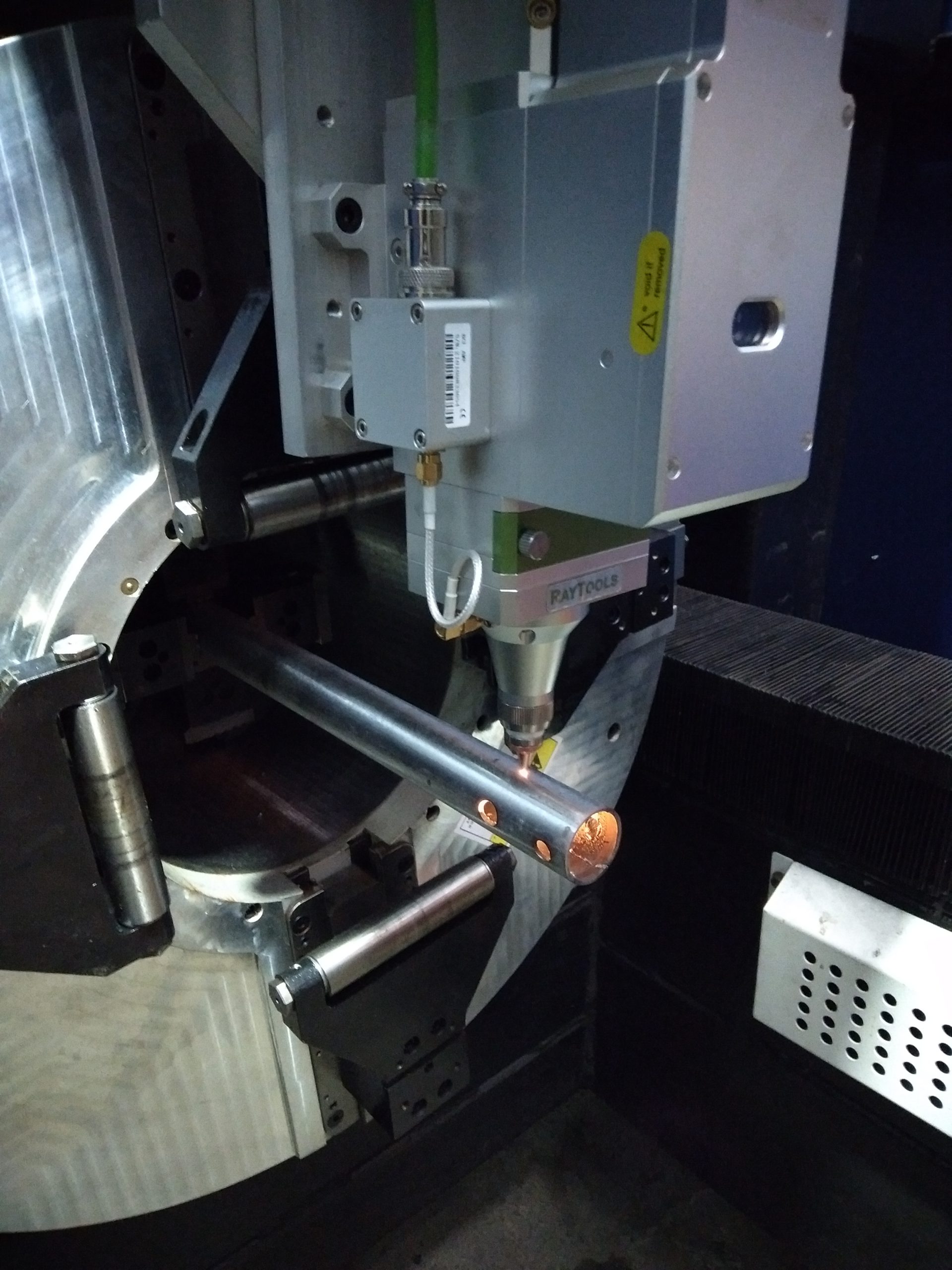 نمونه کار برش CNC لیزر لوله و پروفیل